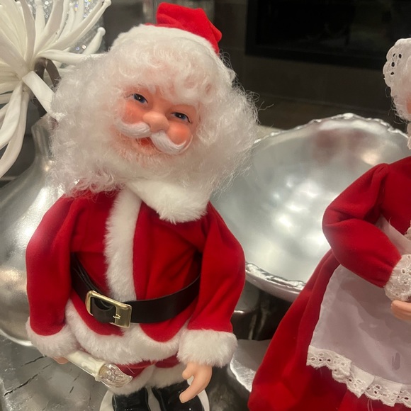 Telco  vintage 16 inches high moving Santa Claus and Mrs Santa Clause 1990s pair - Picture 4 of 17